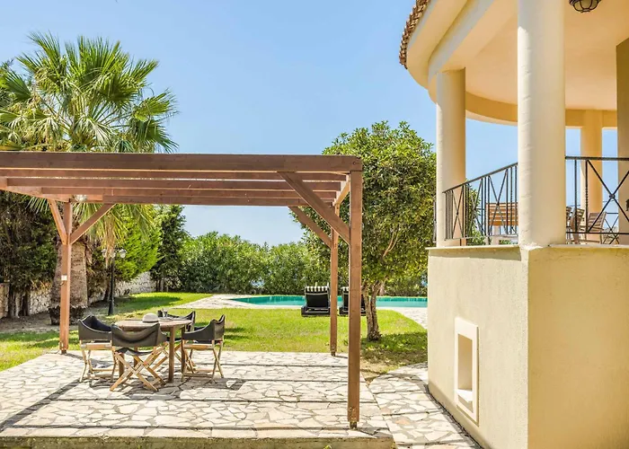 Theodoros Villa Svoronata